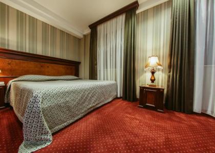 room 145 thumbnail 2