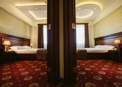 room 145 thumbnail 5